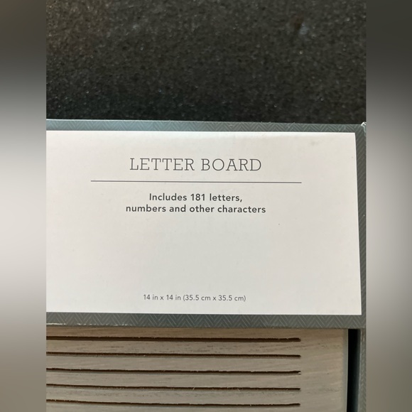 Letter board with wood look nwt - Picture 4 of 7
